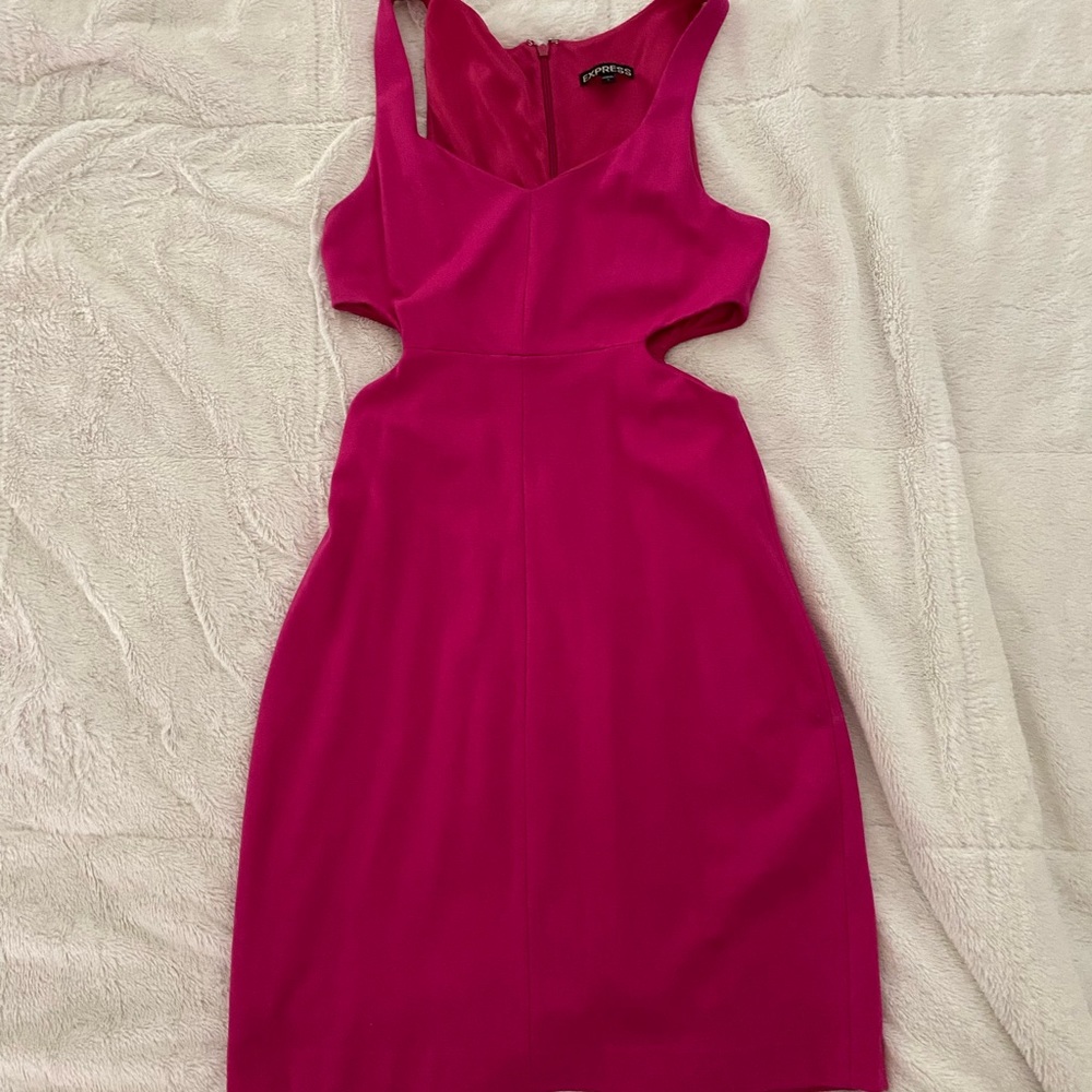 Peek a boo in Hot Pink